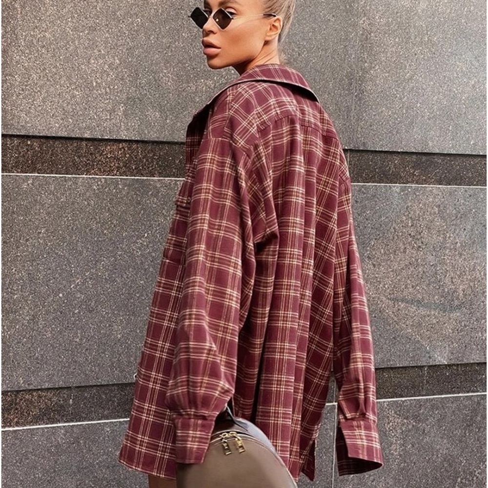 NOT IN LIVE SHOW Last 1! Oversize Red Plaid button Influencer long sleeve - Picture 4 of 7